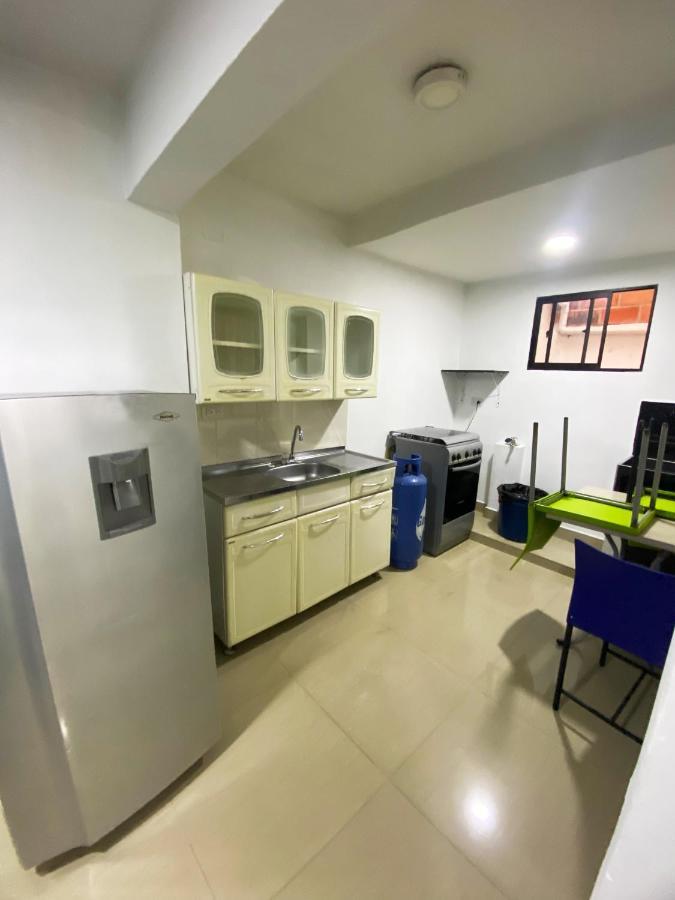 33 Hotel Bulerias 麦德林 外观 照片