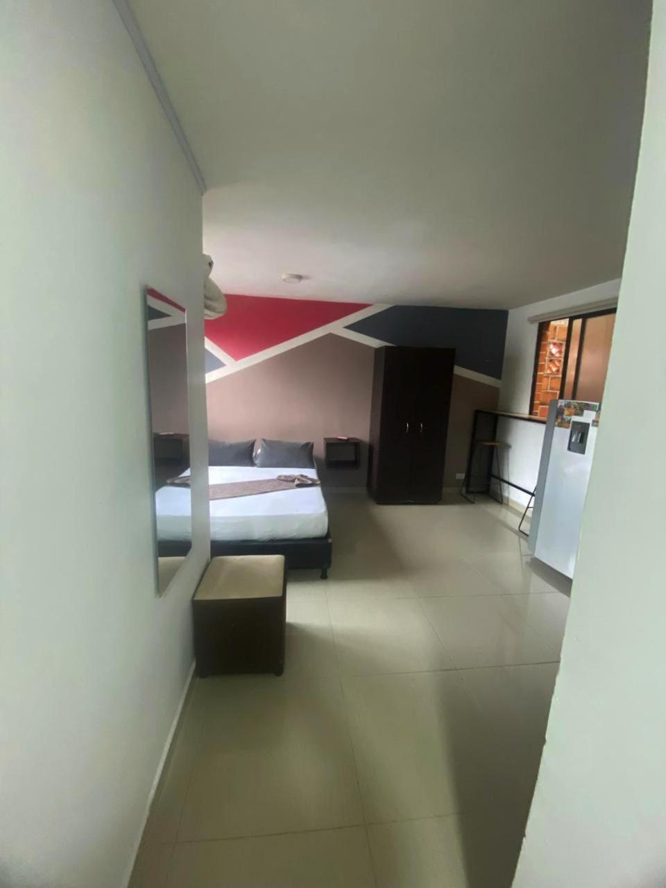 33 Hotel Bulerias 麦德林 外观 照片