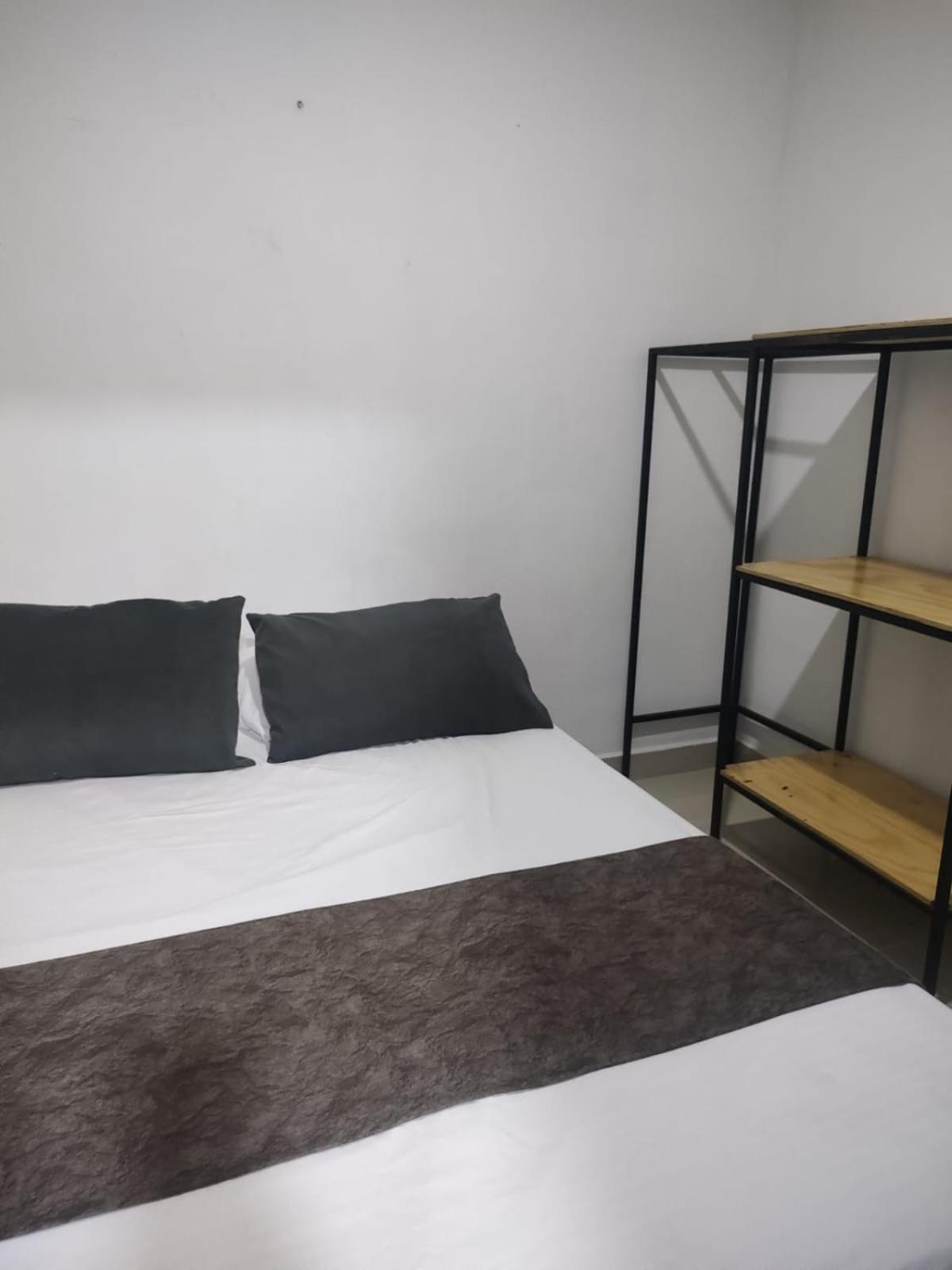 33 Hotel Bulerias 麦德林 外观 照片