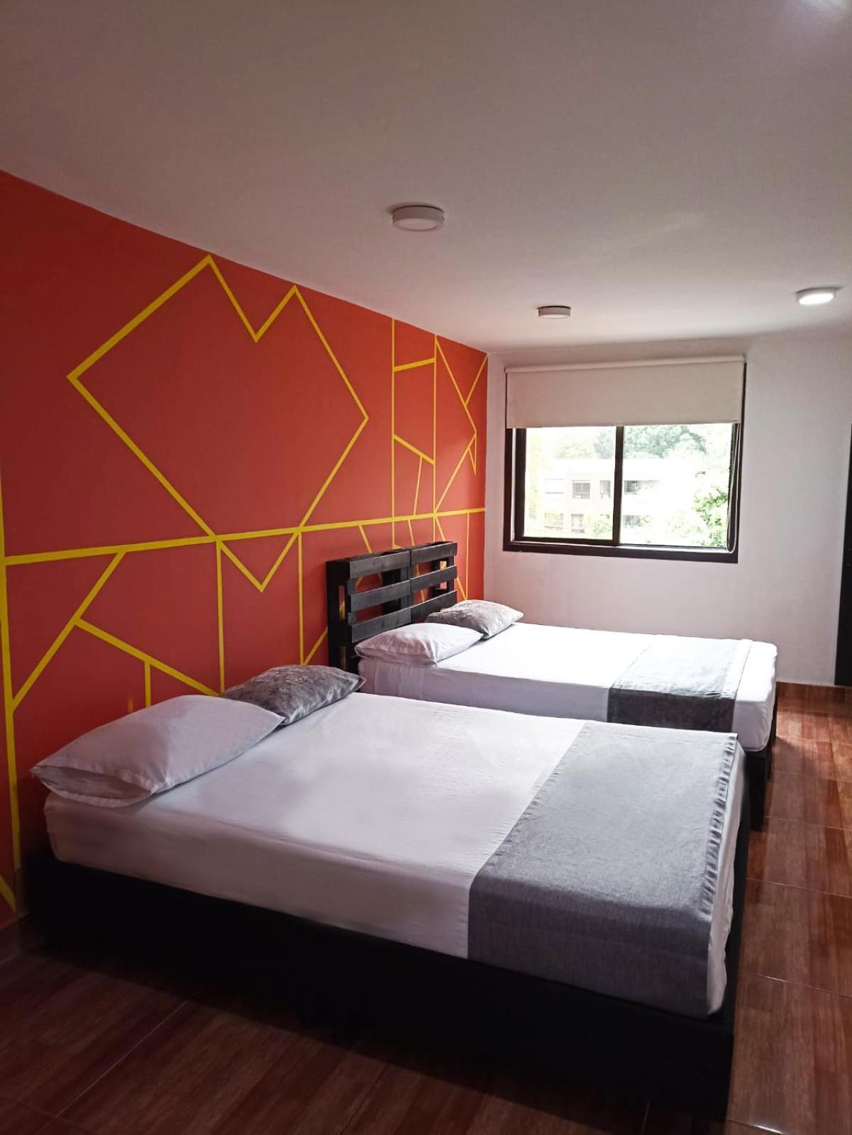 33 Hotel Bulerias 麦德林 外观 照片